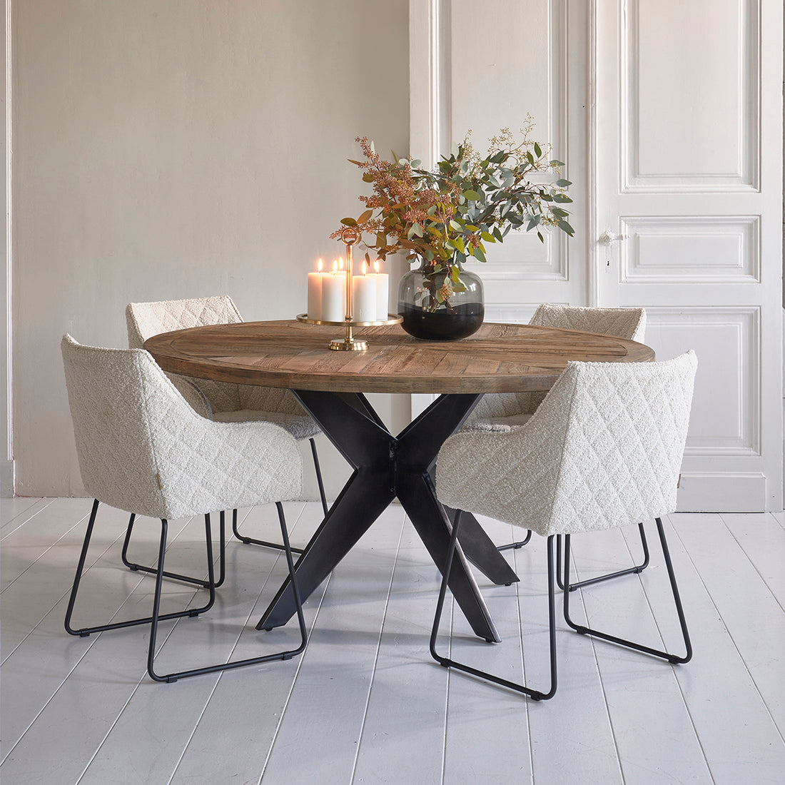 Falcon Crest Dining Table D150