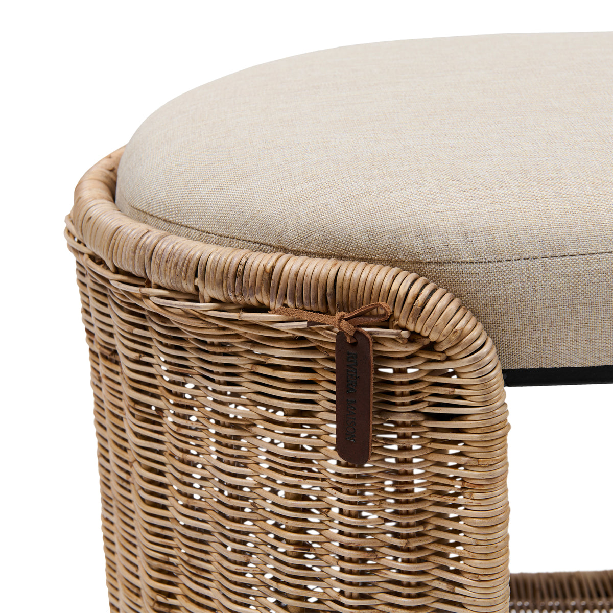 Gili Bench