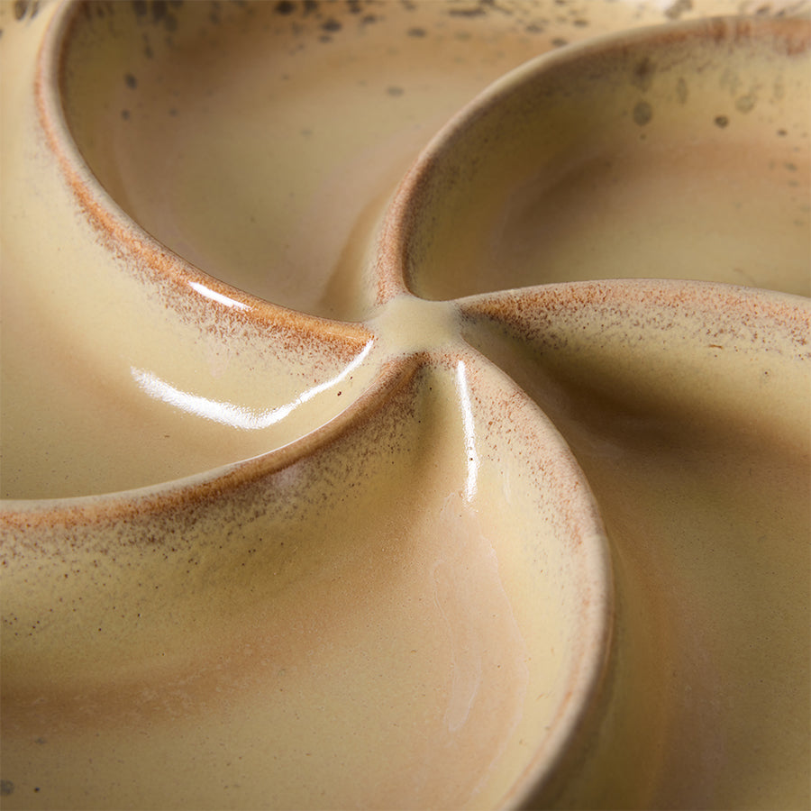 70s ceramics: snack tray, grit
