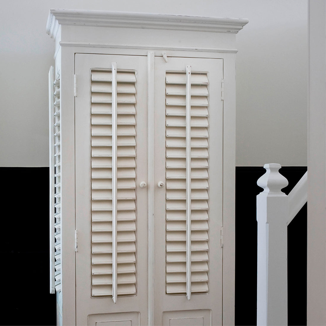 New Orleans Cabinet