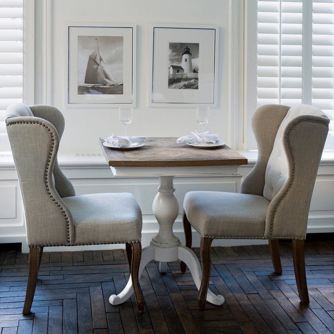 Chateau Belvedere Wine Table 70x70