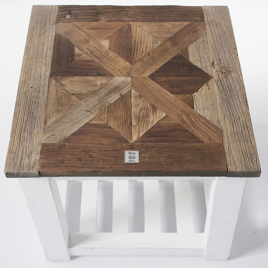 Chateau Chassigny End table 60x60