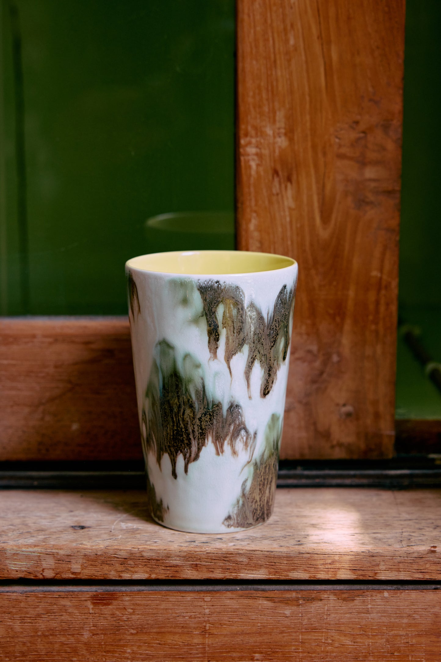 70s ceramics: tea mug, tide