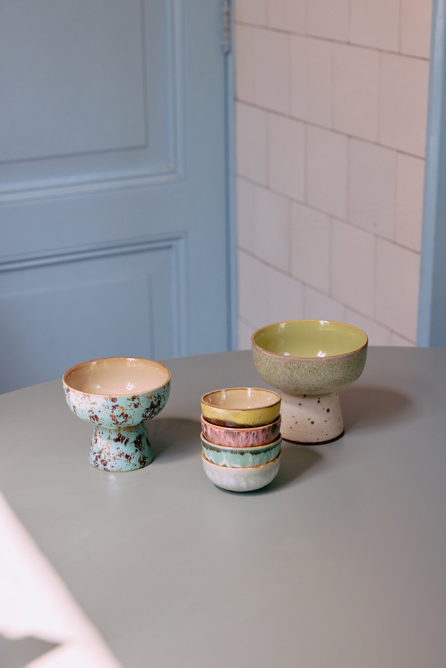 70s ceramics: XS bowls, modernist (set of 4)