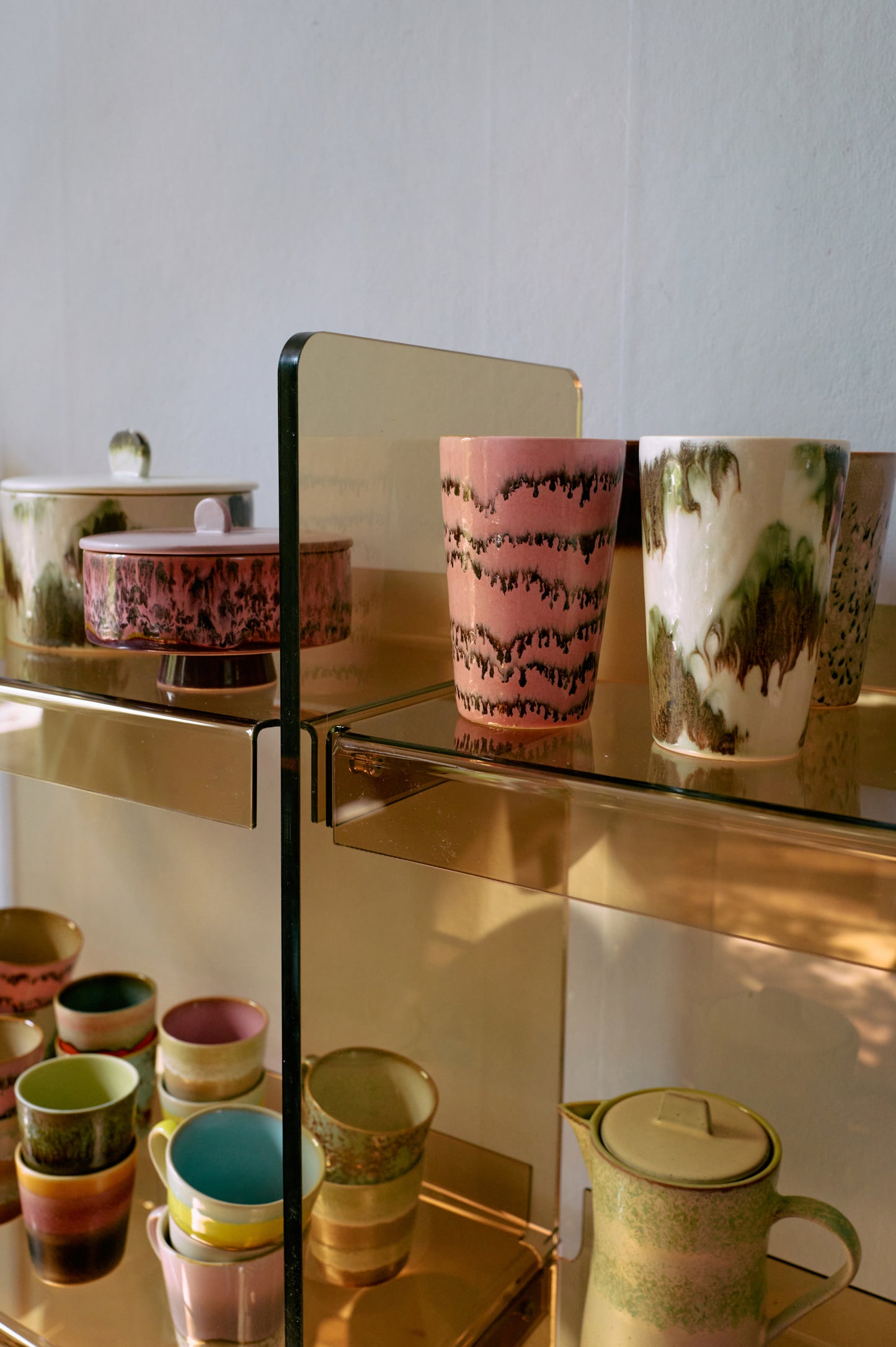 70s ceramics: tea mug, tide