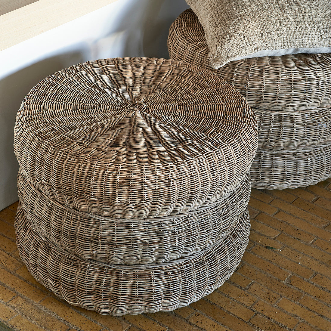 RR Macaron Footstool