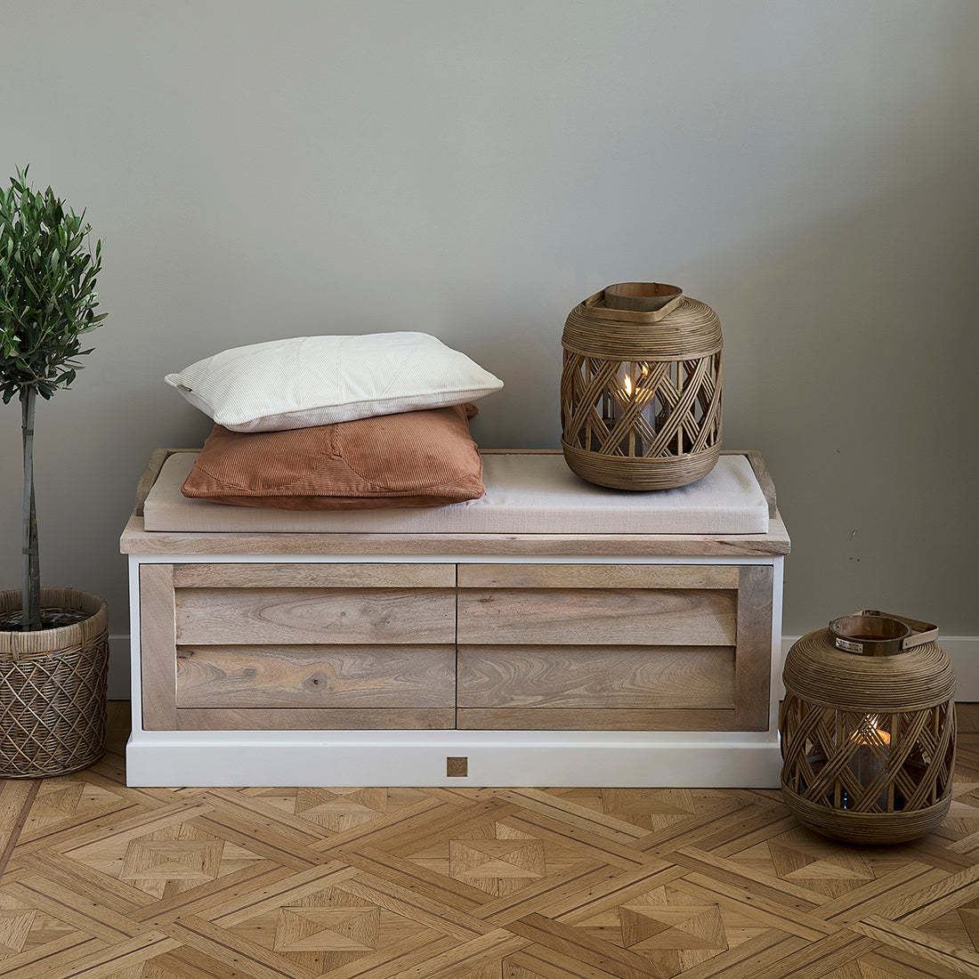 Pacifica Bench