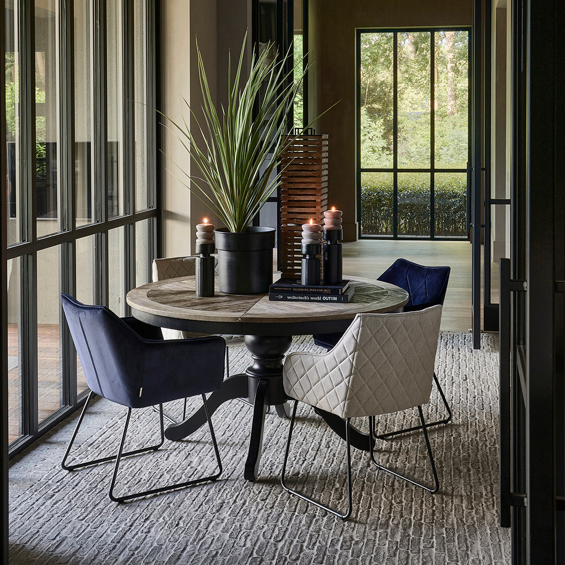 Le Marais DT Ext D140/190x140 Black
