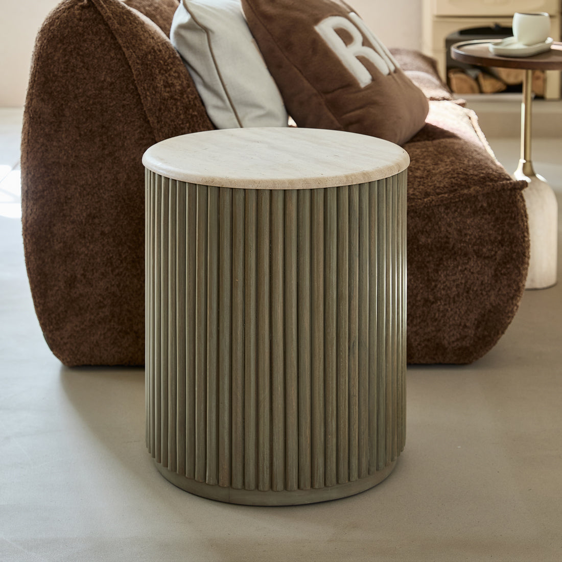 Villanova End Table