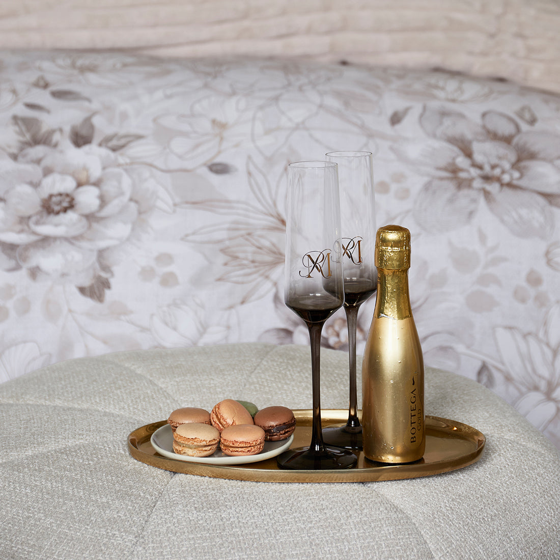 RM Aura Bubbles Glass