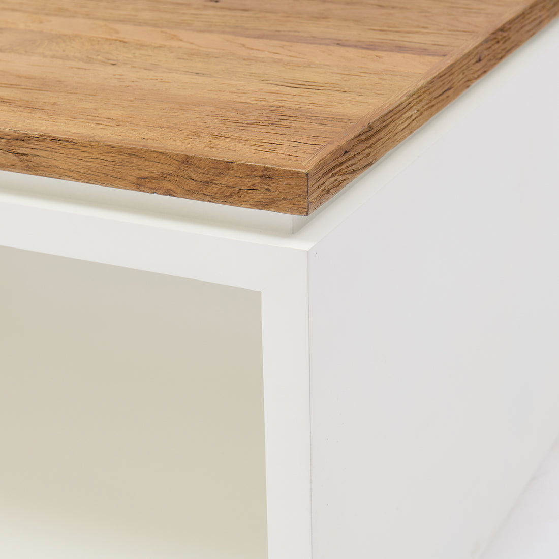 Lake House Coffee Table 90x90
