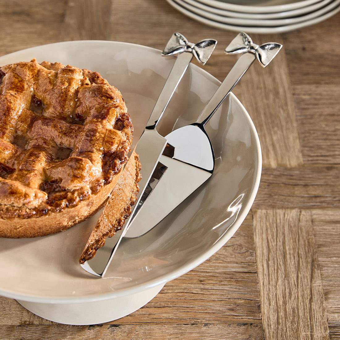 Portofino Cake Stand flax