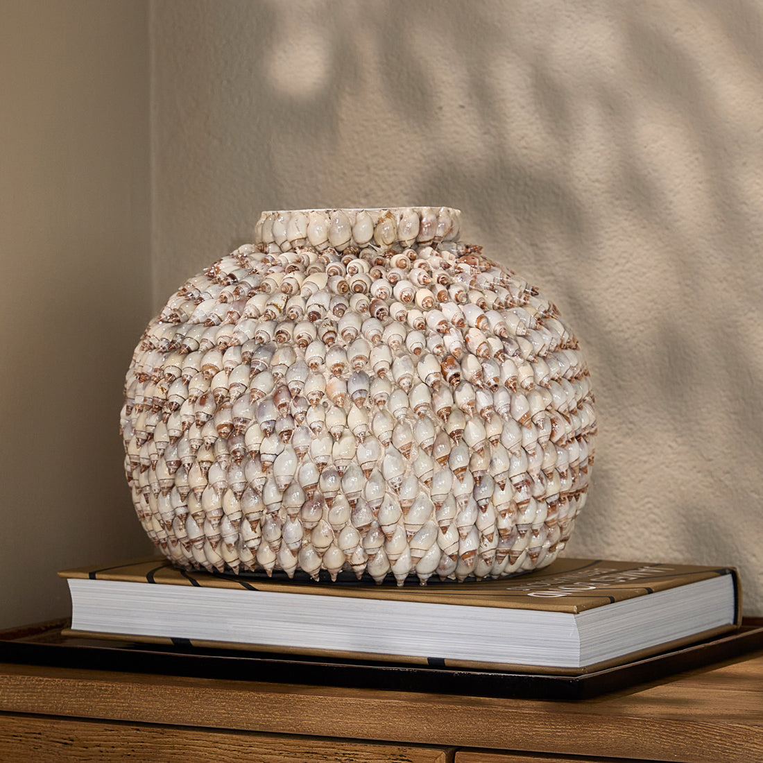 Bay View Shell Vase M