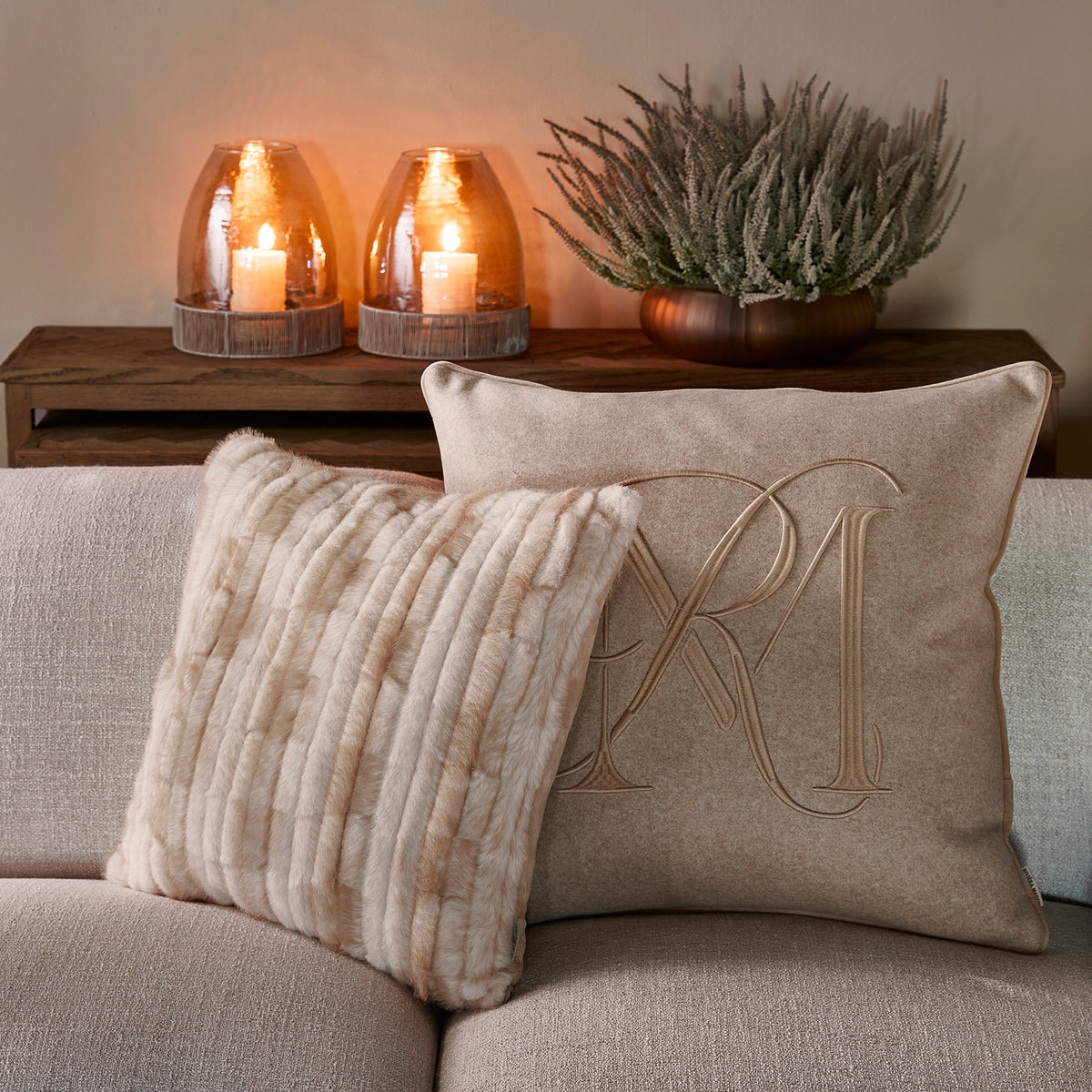 RM Avenue Pillow 60x60