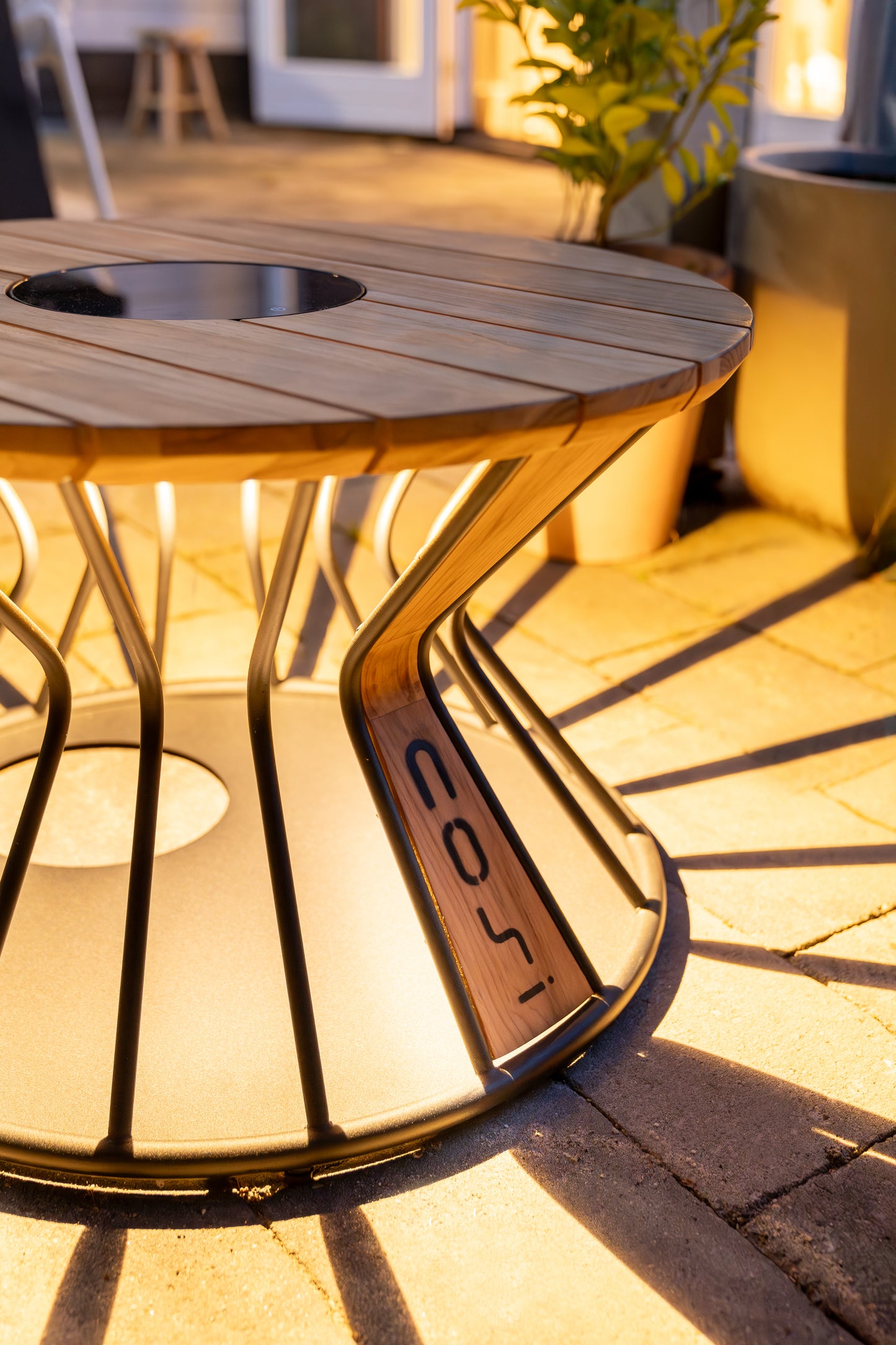 Cosilumia round teak ø 70 x 41 cm