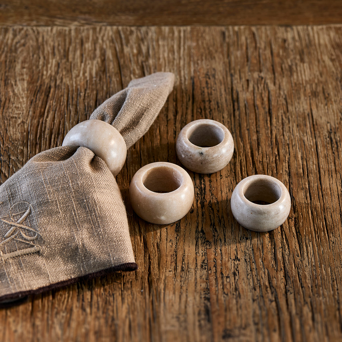Ribani Marble Napkin Ring 4 pieces