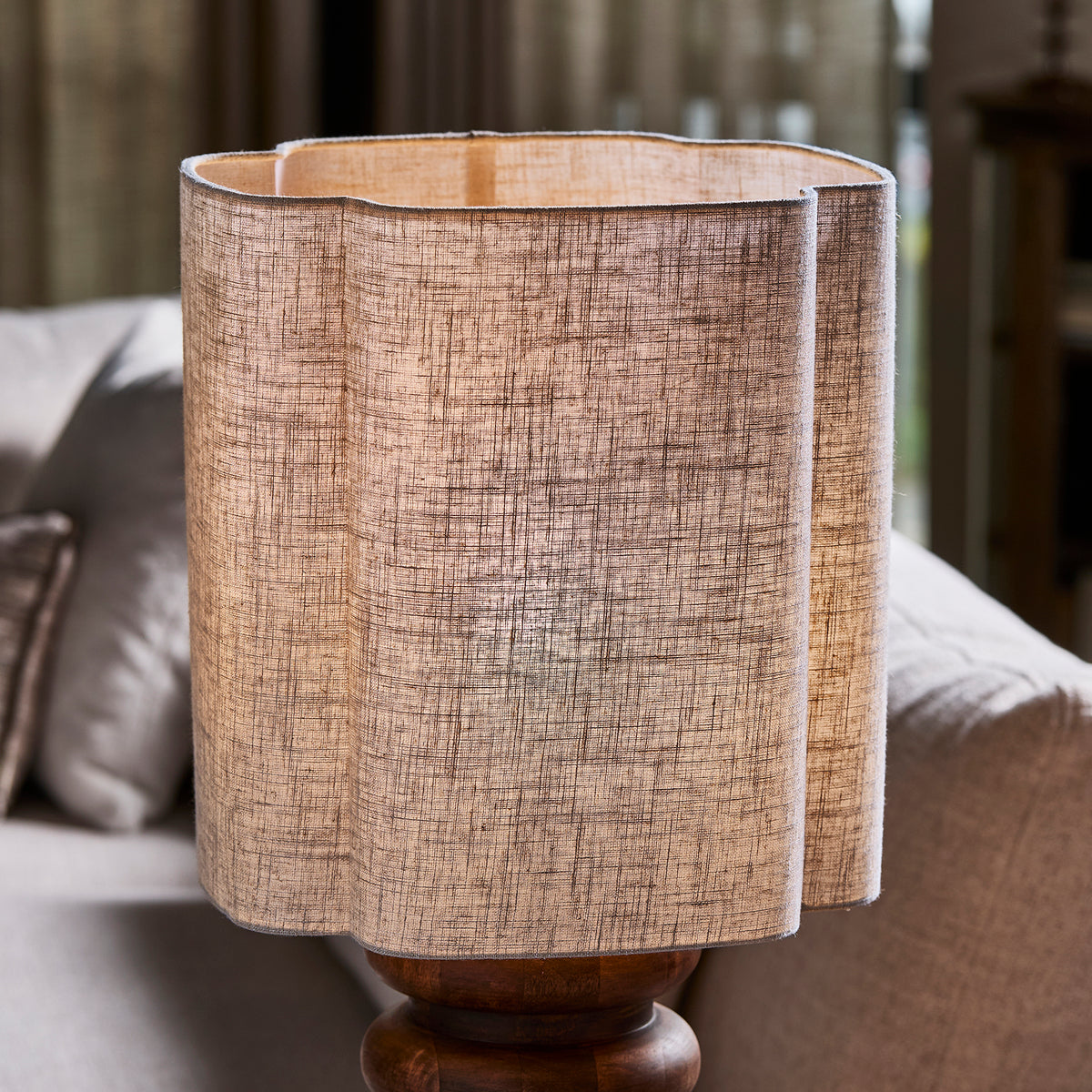 Merlan Linen Quatrefoil Lampshade Natural 35x37