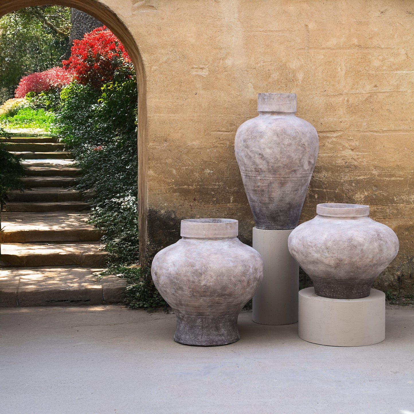 Michle Beige fiber cement vintage jar pot